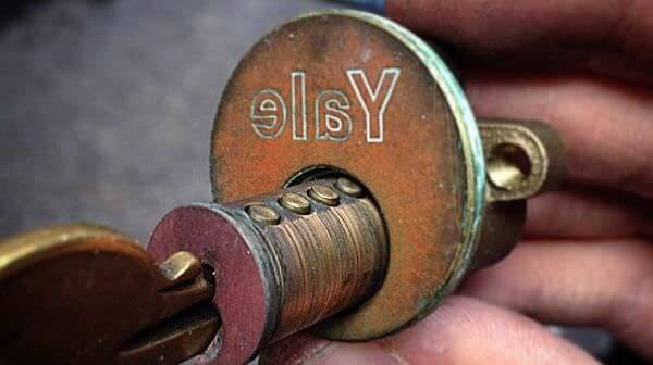 Срочная замена замков в Красногорске